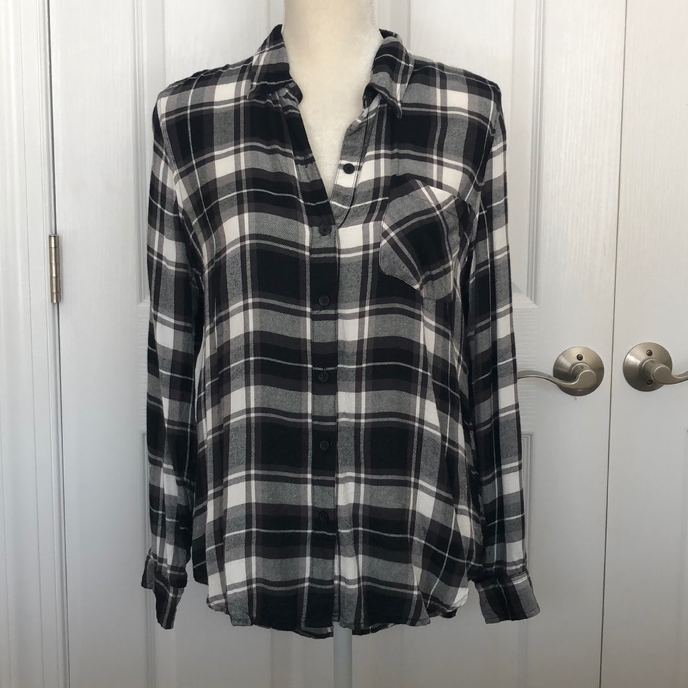 Lucky button down top, M